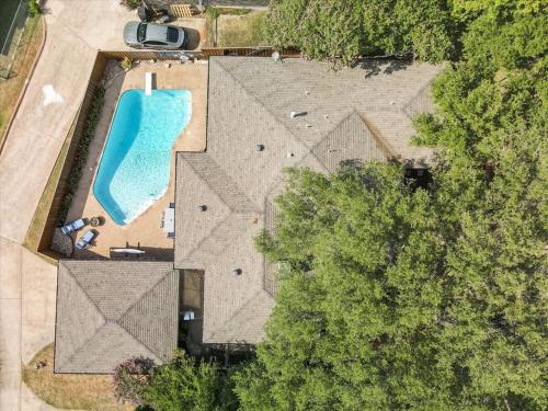 The Alamo Abode - Lake View Pool Newly Renovatedの敷地内または近くにあるプール