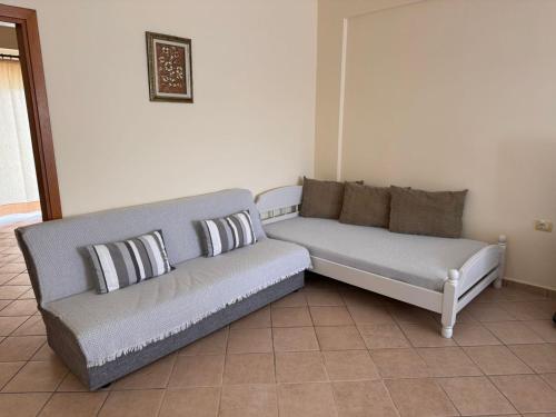 Χώρος καθιστικού στο Dine Apartment