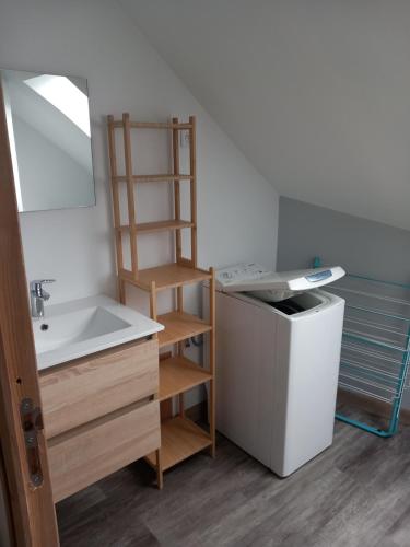 Η κουζίνα ή μικρή κουζίνα στο La grange