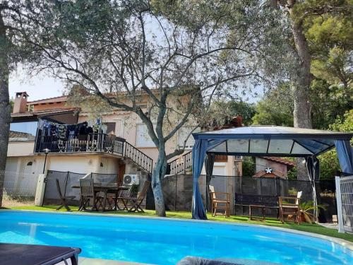 Villa climatisée piscine