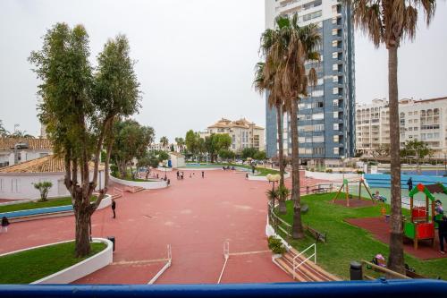 Gambar di galeri bagi Apartamento en complejo residencial con piscina y garaje a 100m del mar di Las Canteras