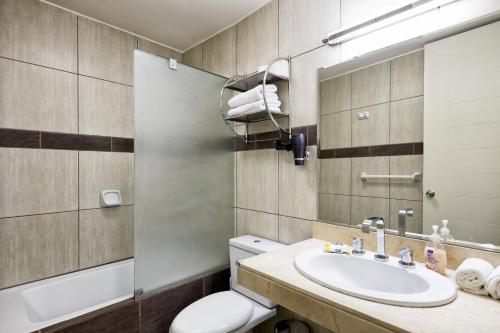 Koupelna v ubytování La Masia Apartments