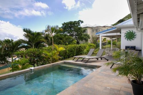 Πισίνα στο ή κοντά στο Villa Happy Salt, vue mer, piscine, jacuzzi