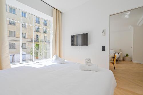 Lovely & Exclusive Parisian Flat