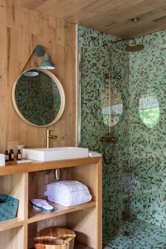 Salle de bains dans l'établissement Loire Valley Lodges - Hotel