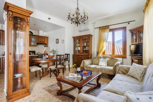 Skopelos port view home