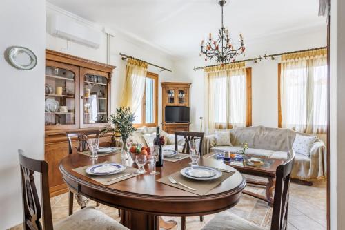 Skopelos port view home