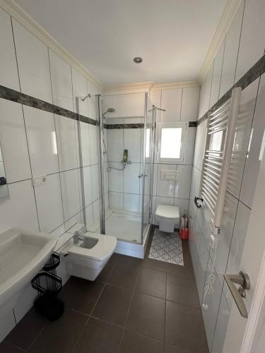 Ένα μπάνιο στο Moya Apartment Denia - Seaview Apartment