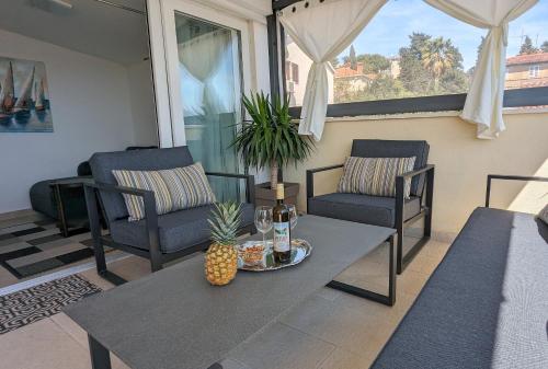 Prime Location Penthouse apt with a large terrace