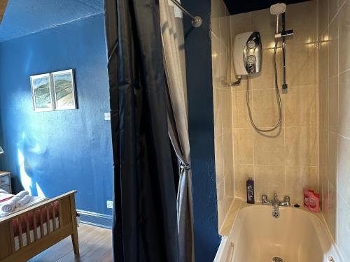 Noble Nooks - Victorian Hideaway at Brighton Station photo 4