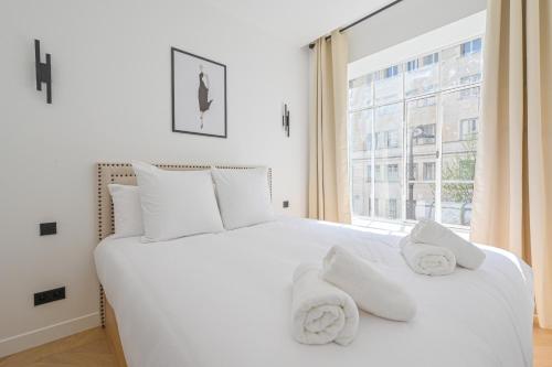 Luxurious & Famous Parisian Flat