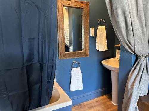 Noble Nooks - Victorian Hideaway at Brighton Station photo 9