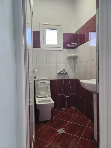 Bilik mandi di Villa Merka