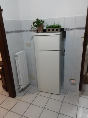 Una cocina o zona de cocina en La casetta della fontanella