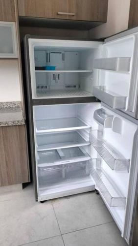 Η κουζίνα ή μικρή κουζίνα στο Casa nueva en Residencial Aldaba con 3 recámaras (Factura)