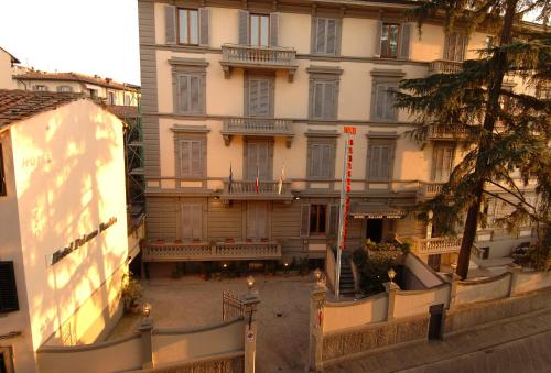 Budova, kde se hotel nachází