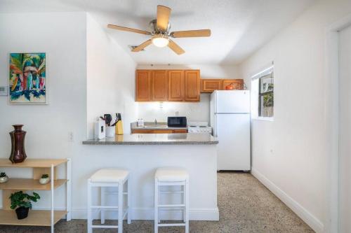 Fotografie z fotogalerie ubytování Charming 2 bed 1 bath Gem 10 min to Beach! v destinaci Fort Lauderdale