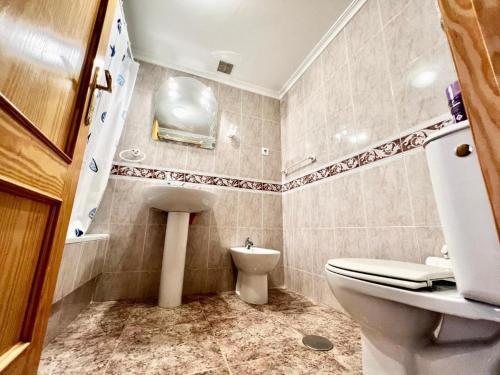 Et badeværelse på Vao Hol Rental - Santiago de La Ribera