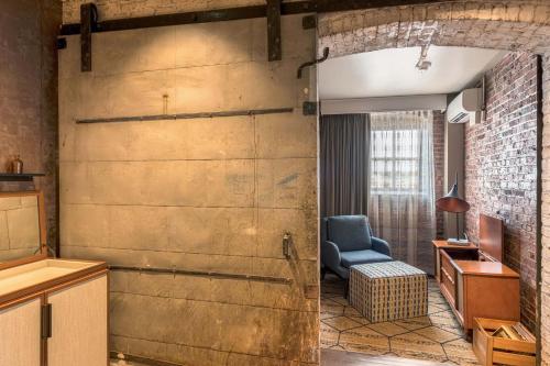 Zona de estar de The Sessions Hotel, Bristol, a Tribute Portfolio Hotel