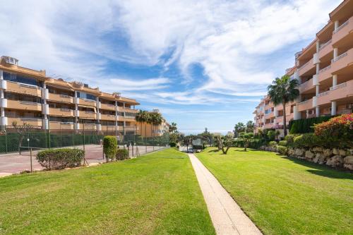 2 bedrooms with pool, terrace and balcony