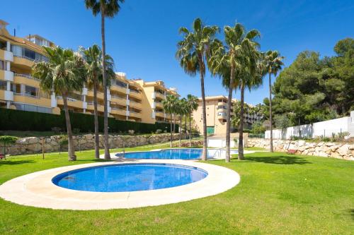 2 bedrooms with pool, terrace and balcony