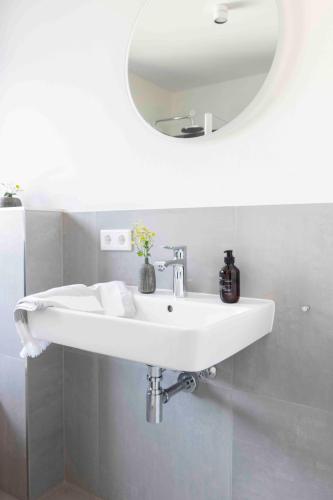 Bootsmann Escapes photo 229