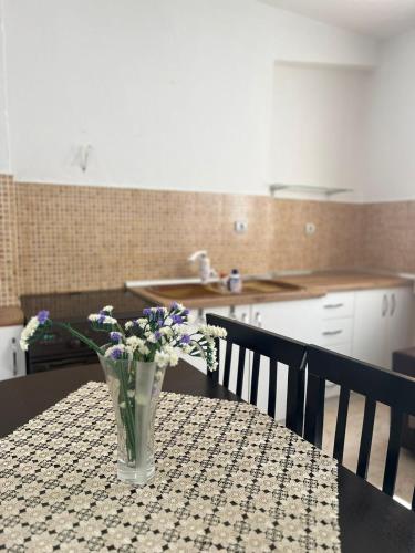 Virtuvė arba virtuvėlė apgyvendinimo įstaigoje Ronaldo's Apartment