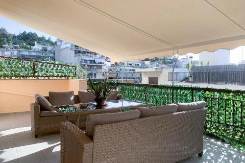 Luxury Elegance in City Center