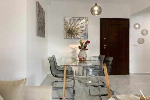 Luxury Elegance in City Center