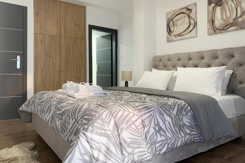 Luxury Elegance in City Center