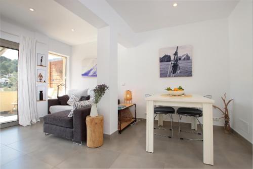 Gallery image of Nuria Apt in Cala de Sant Vicenc