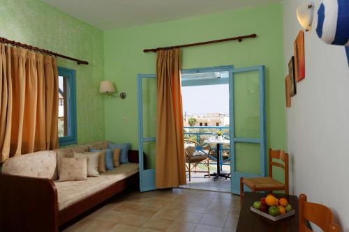 Χώρος καθιστικού στο  Piskopiano Village 