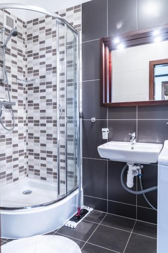 Ванная комната в TATRYSTAY Apartments Tatranska