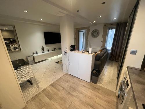 Chambre à louer dans maison de ville cosy proche rer A