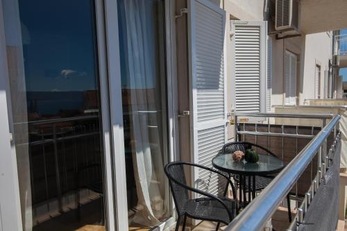 Ban công/sân hiên tại Brattia Studio Apartment