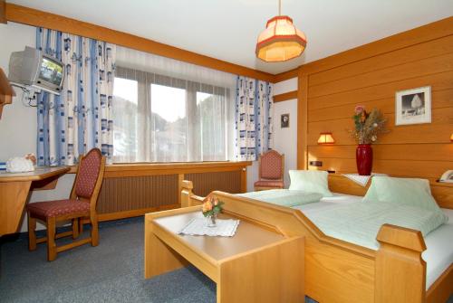 Afbeelding uit fotogalerij van Hotel Alpina Regina in Biberwier