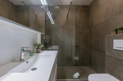 Vannituba majutusasutuses Huswell - Modern and bright studio in centre of Knokke