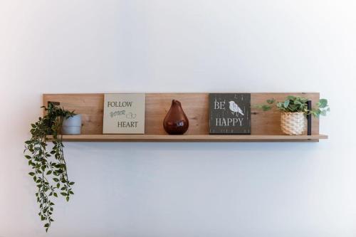 Knihovna v apartmánu