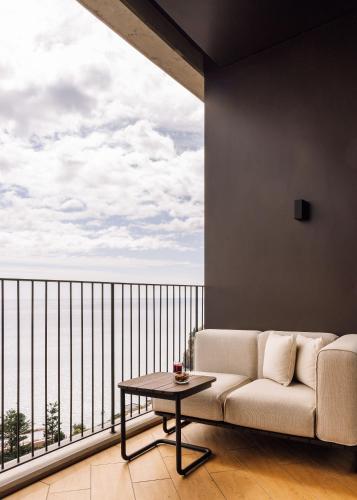 Nespecifikovaný výhled na moře nebo výhled na moře při pohledu z hotelu