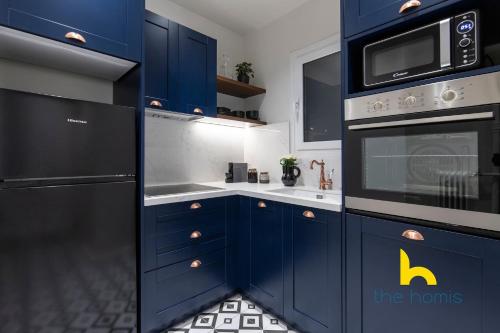 Athenian Elegance, Ensuite Whirlpool & Fireplace Near Acropolis