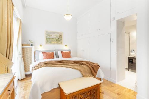 Chill Out In Retropolitan Hideaway at Alsos Park