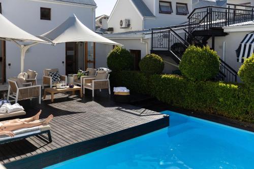 The swimming pool at or close to Lemoenkloof Boutique Hotel