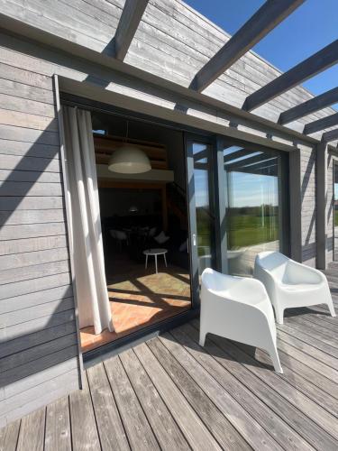 Μπαλκόνι ή βεράντα στο Srebrna Chata, Góry Izerskie, Apartament "Leśne Opowieści"