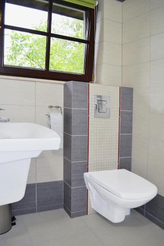 Bilik mandi di Guest House Na Piętrze