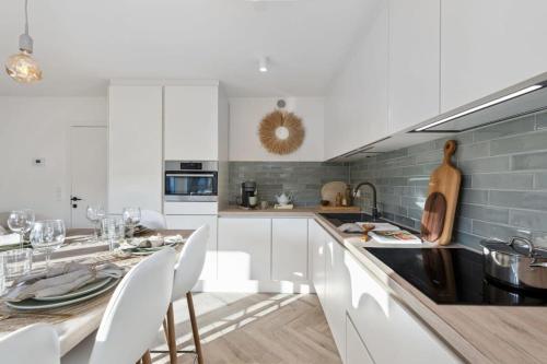 A cozinha ou cozinha compacta de Alejandro - lovely 2 bedroom apartment in Ostend