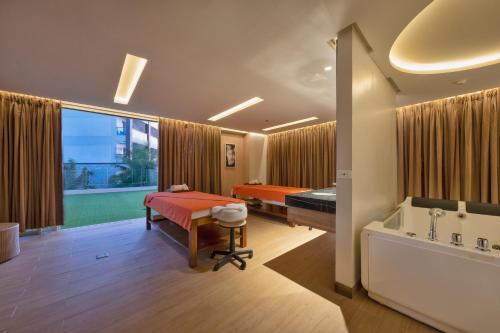 Cama o camas de una habitación en Dusit Thani Mactan Cebu Resort