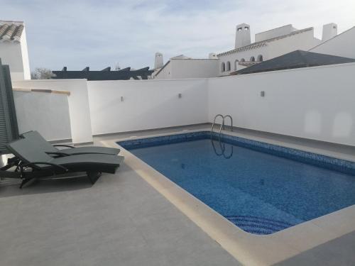 Bazén v ubytování Villa Turquesa - A Murcia Holiday Rentals Property nebo v jeho okolí
