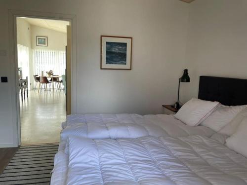 Φωτογραφία από το άλμπουμ του Unikt och nybyggt i hjärtat av gamla Kivik. σε Kivik