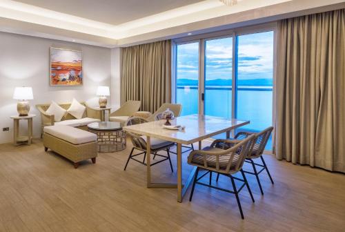 Zona de estar de Dusit Thani Mactan Cebu Resort