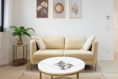 Upscale 3-room apartment 300m from the beaches